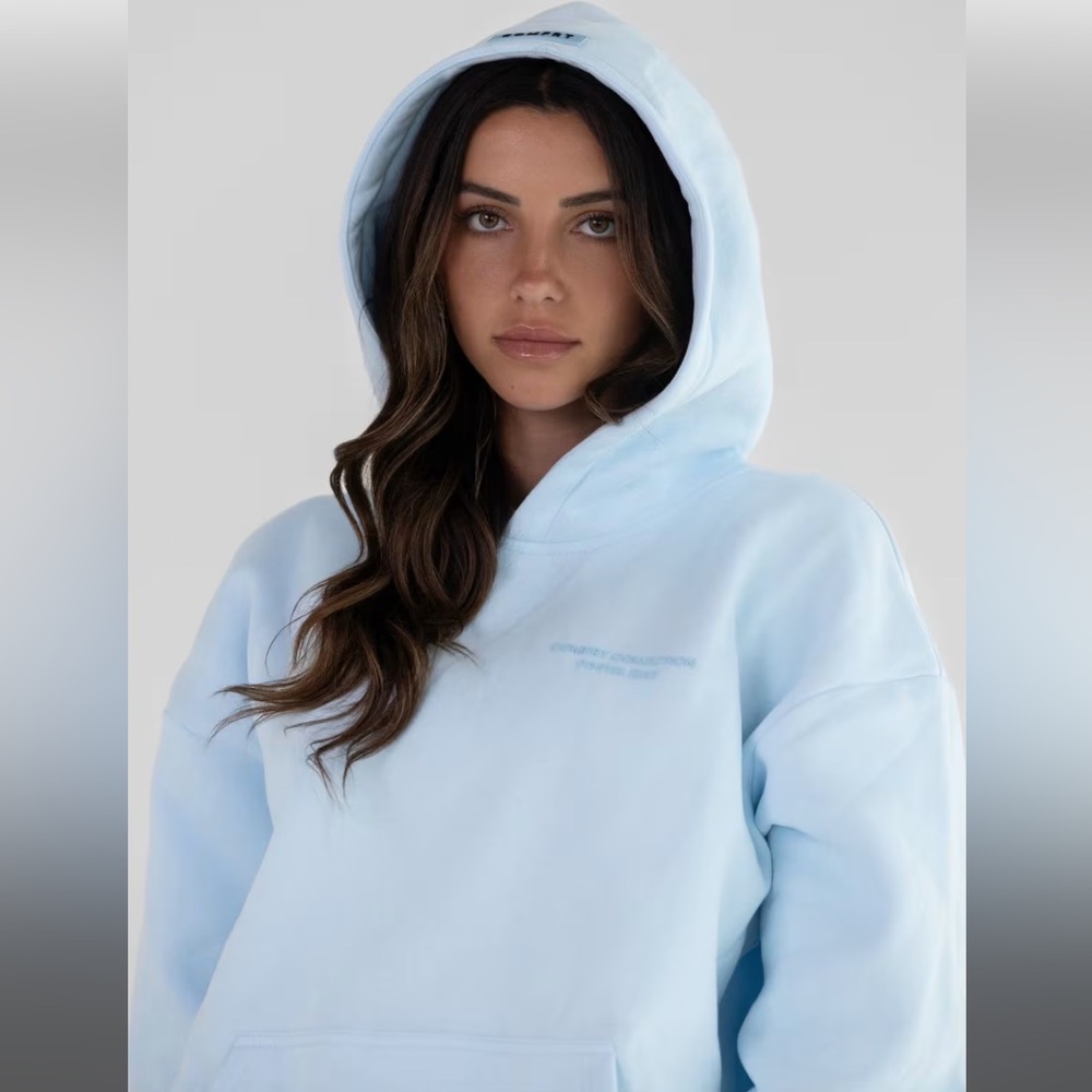 Comfrt Hoodie in Baby Blue size large